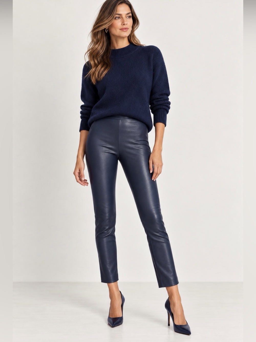 Vince 💯 % Leather Straight Leg Pants in Navy Blue